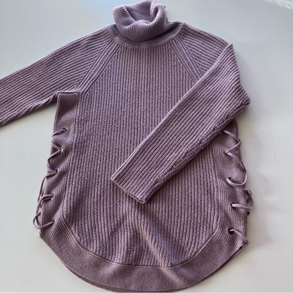 Dynamite Lilac Purple Ribbed Turtleneck Sweater Lace Up Sides Knit Women Small